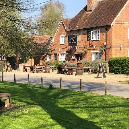 The Bull Inn Pub Stanford Dingley Exterior foto
